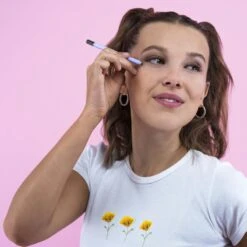 What's My Line? Eyeliner Call Time -Redken Butik 101208 86976 1682689197