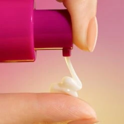 Australian Glow Berries Intense Glow Moisturiser 8 Australian Glow Berries Intense Glow Moisturiser -Redken Butik 103824 87717 1685436990