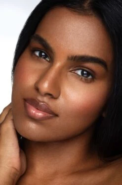 Mineral Foundation Acorn 7 Mineral Foundation Acorn -Redken Butik 105362 88478 1686907212