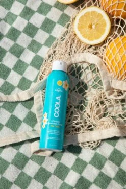 Coola Classic Body Spray Piña Colada SPF30 -Redken Butik 109022 75012 1689331400