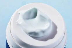 Coola Refreshing Water Cream SPF 50 8 Coola Refreshing Water Cream SPF 50 -Redken Butik 109081 85341 1689333544