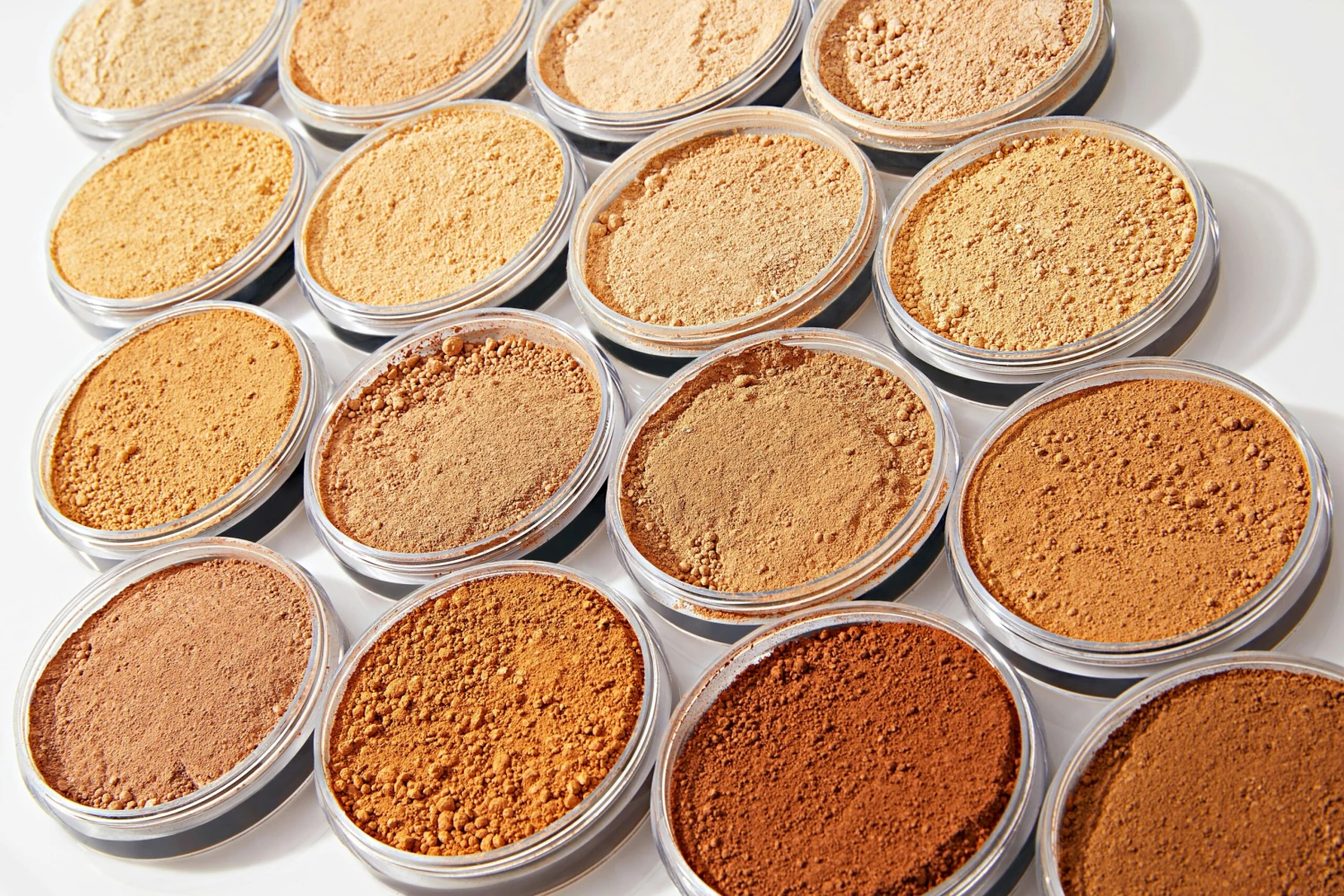 Natural Loose Mineral Foundation Coffee 2 Natural Loose Mineral Foundation Coffee - Bild 2