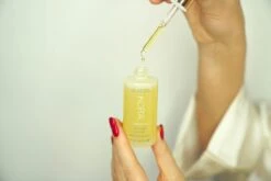 Noni Glow Face Oil 5 Noni Glow Face Oil -Redken Butik 4700 62691 1669721534