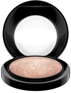 MAC Mineralize Skinfinish Soft And Gentle