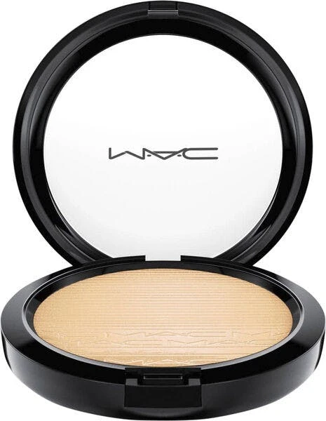 MAC Extra Dimension Skinfinish Whisper Of Gilt 1 MAC Extra Dimension Skinfinish Whisper Of Gilt