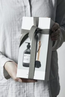 Meraki Gift Box Dish Wash Forest Garden 5 Meraki Gift Box Dish Wash Forest Garden -Redken Butik 7262 77682 1669722016