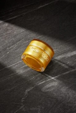 Rodial Bee Venom Moisturiser 9 Rodial Bee Venom Moisturiser -Redken Butik 96319 58190 1677076857