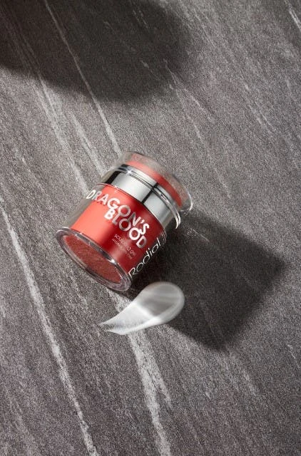 Rodial Dragon's Blood Sculpting Gel 2 Rodial Dragon's Blood Sculpting Gel - Bild 2